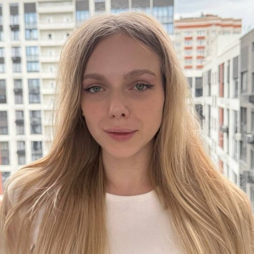 Модель Arisha Mills (Ариша Миллс)